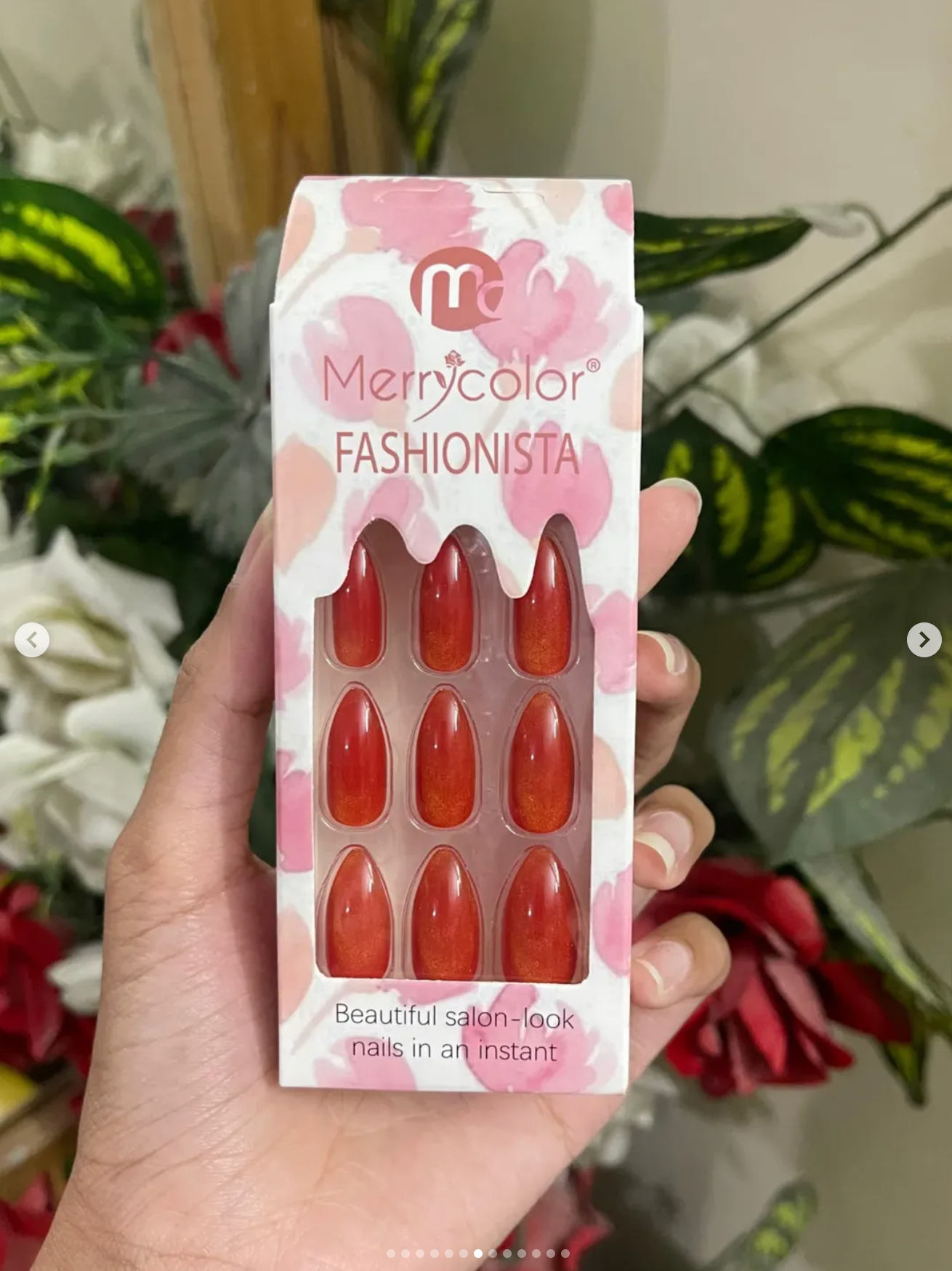 Merry color nails ( bundle of 6 sets )