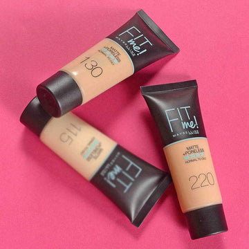 Maybelline Fit Me Matte + Poreless Foundation bottle with matte finish and pore-minimizing formula