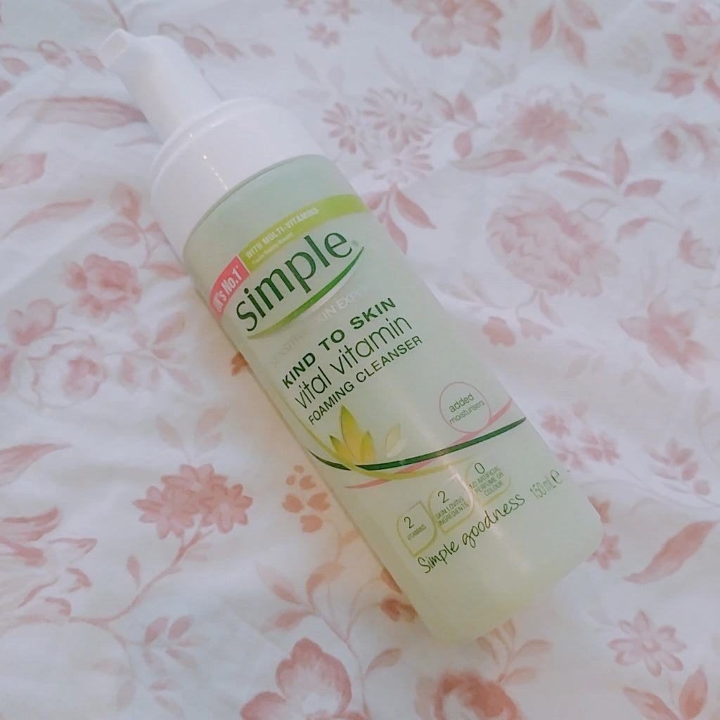 Simple Kind to Skin Vital Vitamin Foaming Cleanser